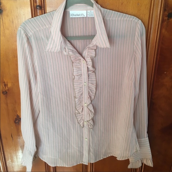 5 for $30 Very Cute Like New Top 14 - Picture 2 of 3